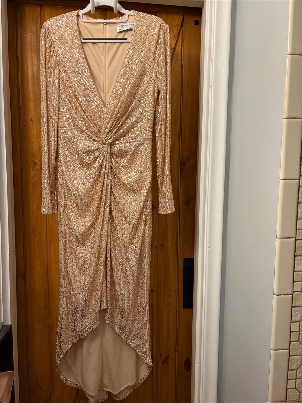 Mac Douggal 26549 Rose Sequined High Low Front Twist MIDI Size 6 NWT